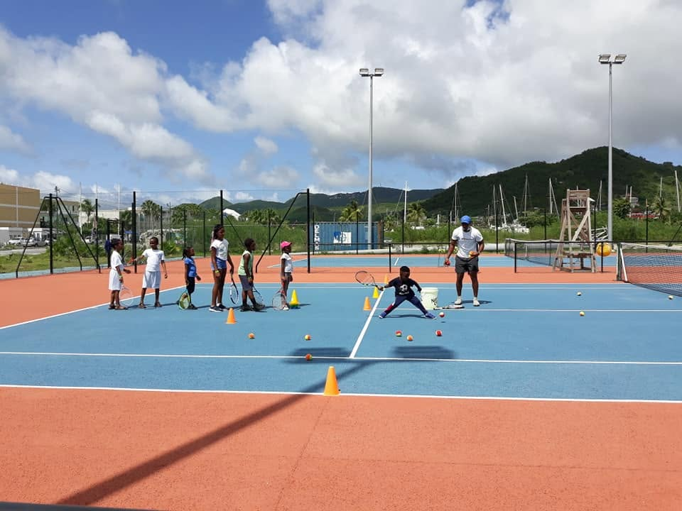 Atelier tennis avec les enfants